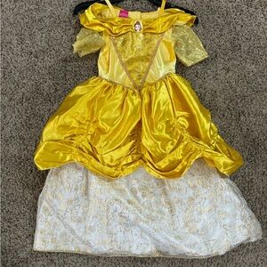 Disney Beauty & Beast Belle costume size 4T-5T